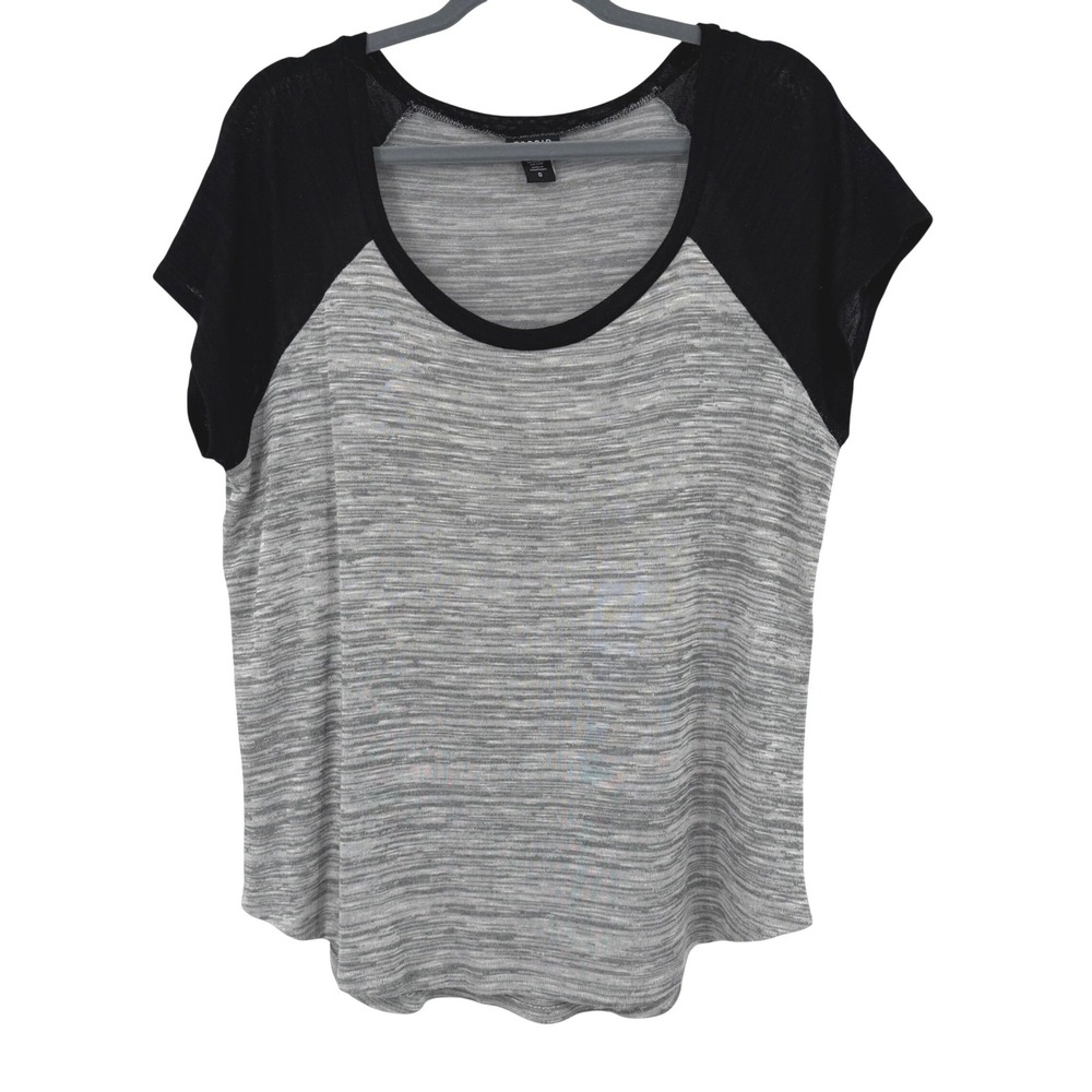 Torrid Raglan Tee Women's Size 0 Grey Black Short Sleeve Shirt Scoop Neck